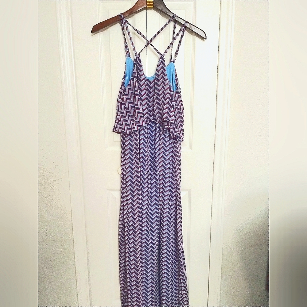 Beautiful  Chevron Maxi Dress - Picture 9 of 12